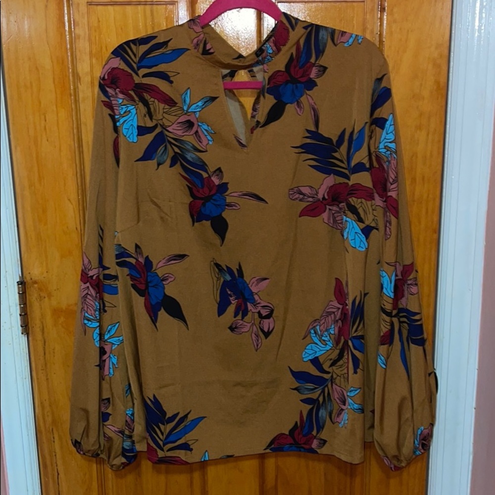 SHEIN Patterned Blouse